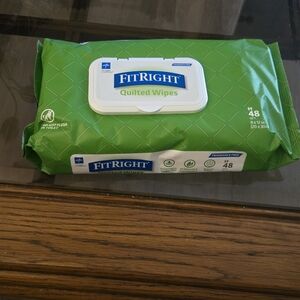 FitRight Quilted Wipes
